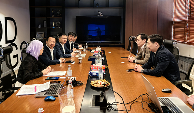 访哈萨克斯坦.jpg